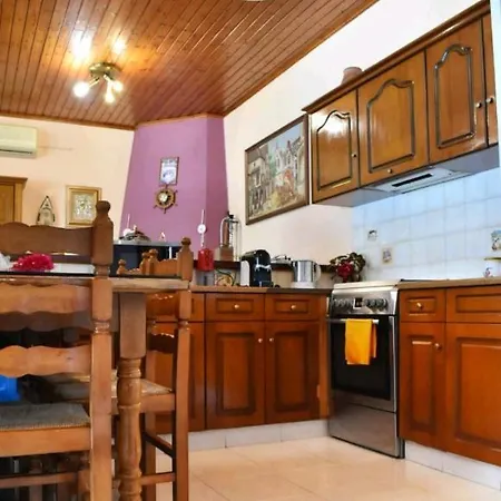Nereid House * Gáios