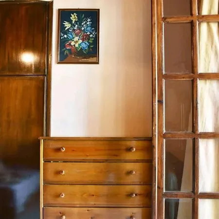 Nereid House Holiday home *